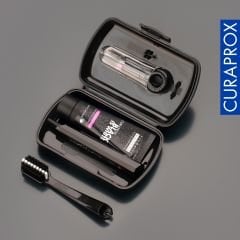 CS Black Is White Travel Set (Karbon Uçlu Fırça + Beyazlatıcı Diş Macunu + 2 Adet Arayüz)